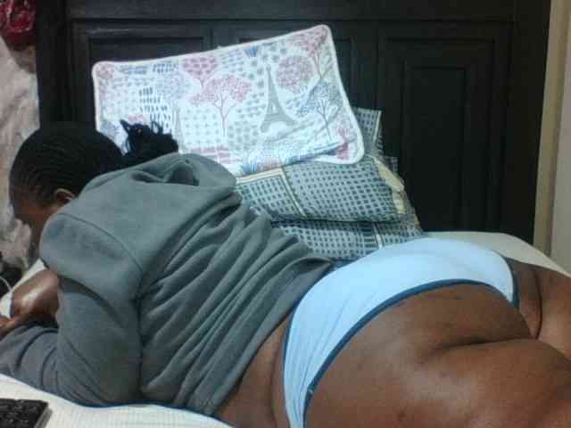Sexyblacktits webcam