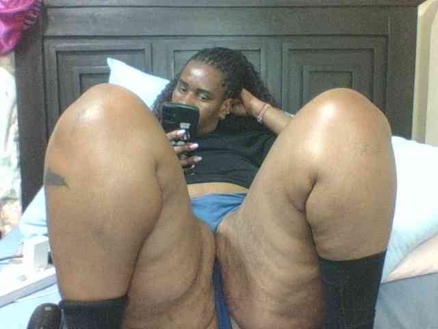 Sexyblacktits webcam