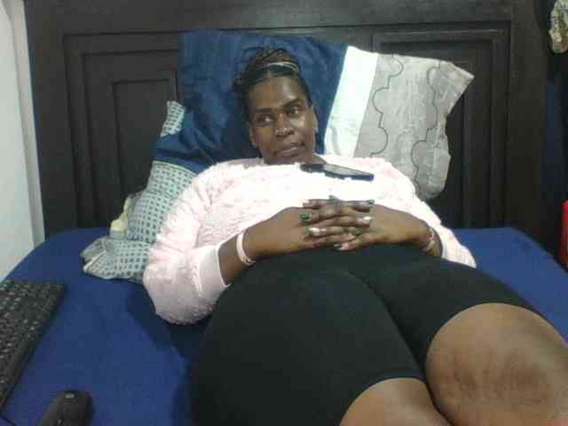 Sexyblacktits webcam