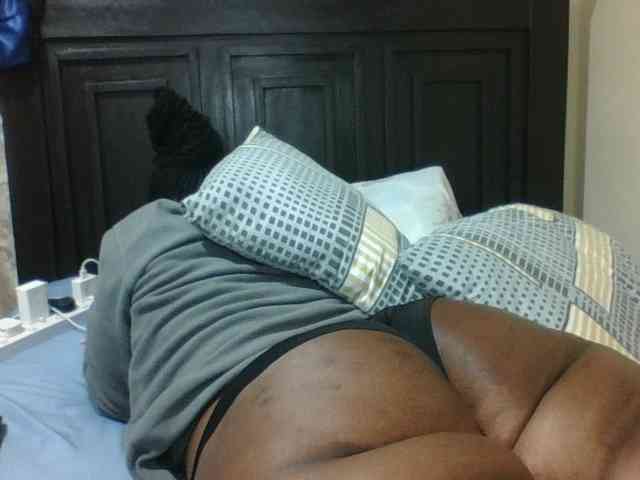 Sexyblacktits webcam