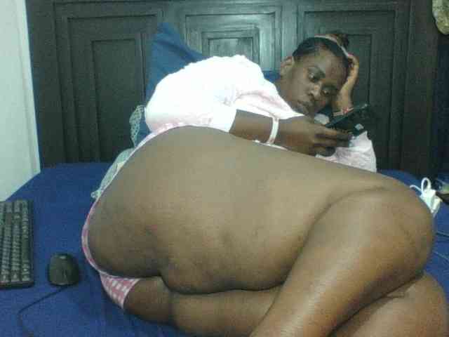 Sexyblacktits webcam