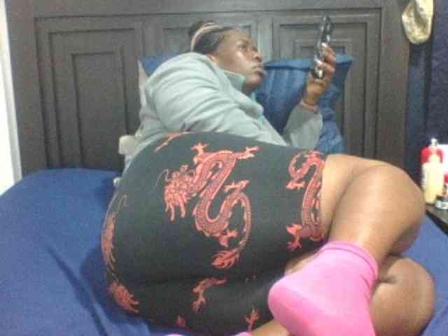 Sexyblacktits webcam