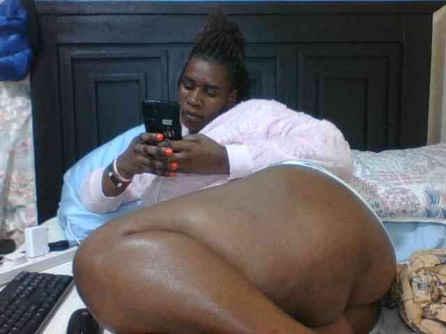 Sexyblacktits webcam