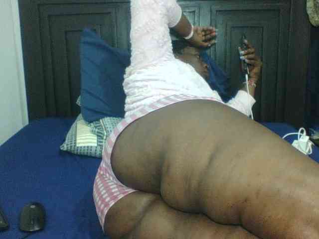 Sexyblacktits webcam