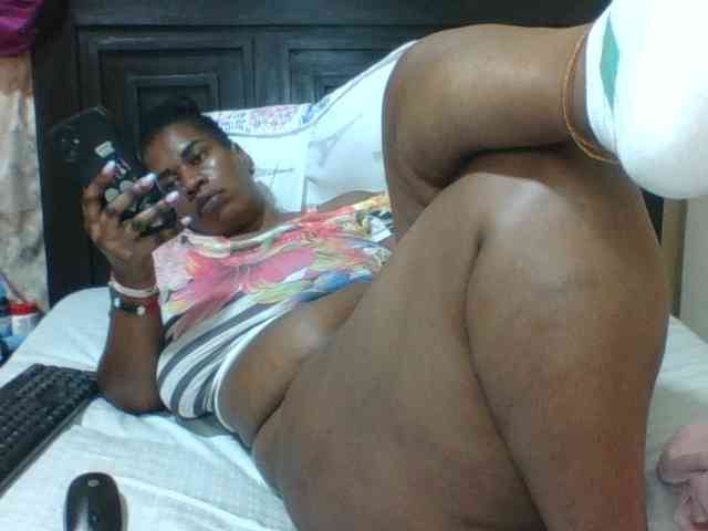Sexyblacktits webcam