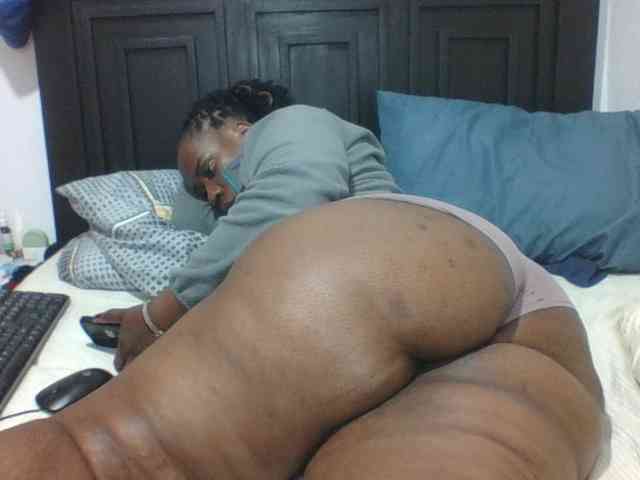 Sexyblacktits webcam