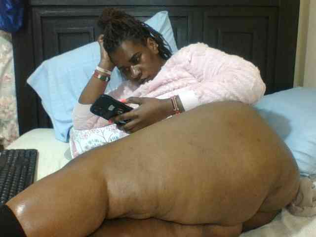 Sexyblacktits webcam