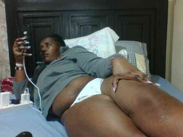 Sexyblacktits webcam