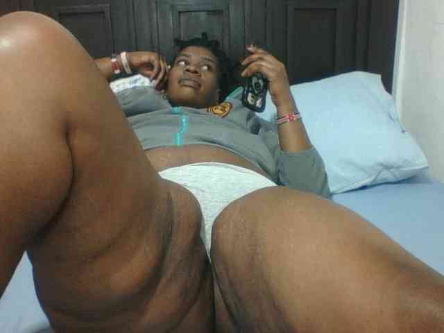 Sexyblacktits webcam