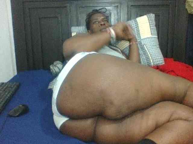 Sexyblacktits webcam