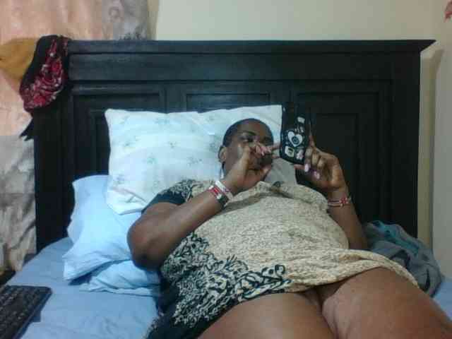 Sexyblacktits webcam