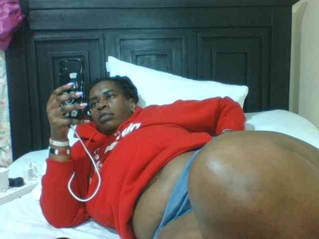 Sexyblacktits webcam