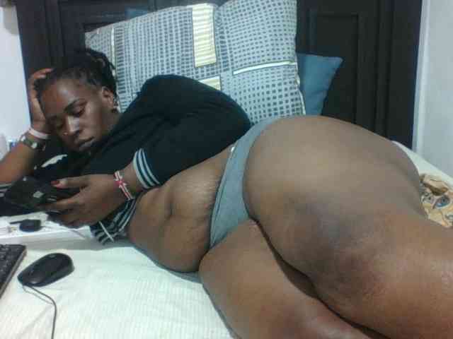 Sexyblacktits webcam