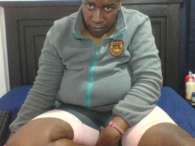 Sexyblacktits webcam