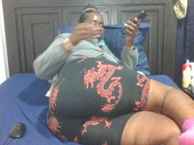 Sexyblacktits webcam