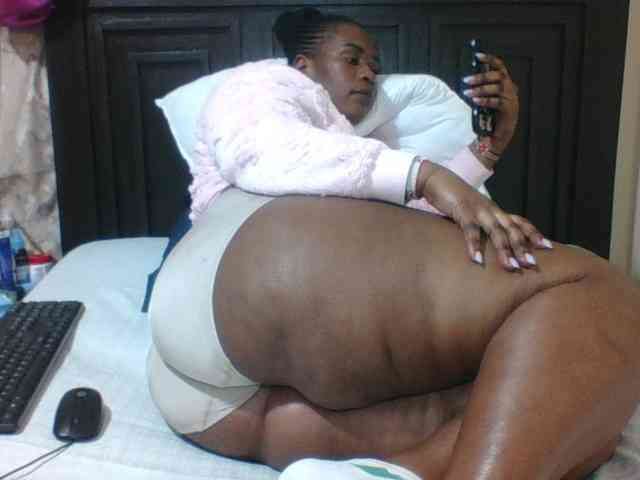 Sexyblacktits webcam