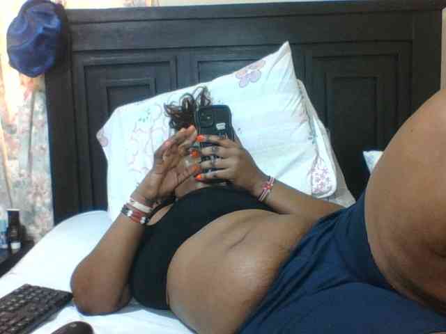 Sexyblacktits webcam