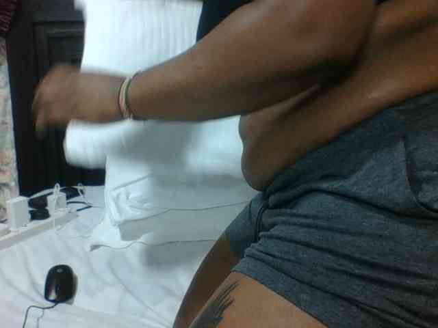 Sexyblacktits webcam