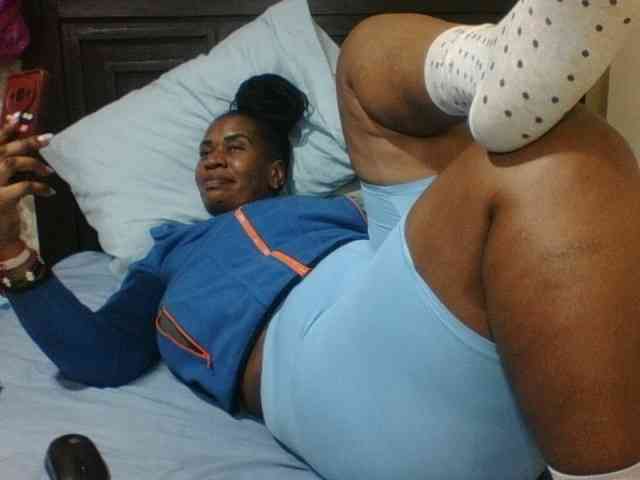 Sexyblacktits webcam