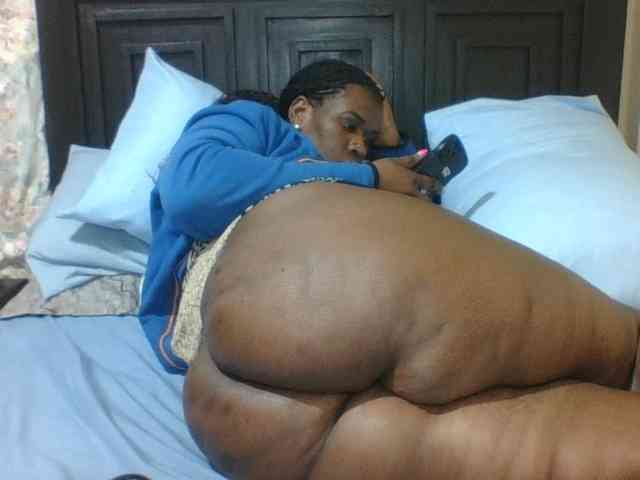 Sexyblacktits webcam