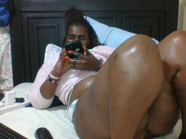 Sexyblacktits webcam