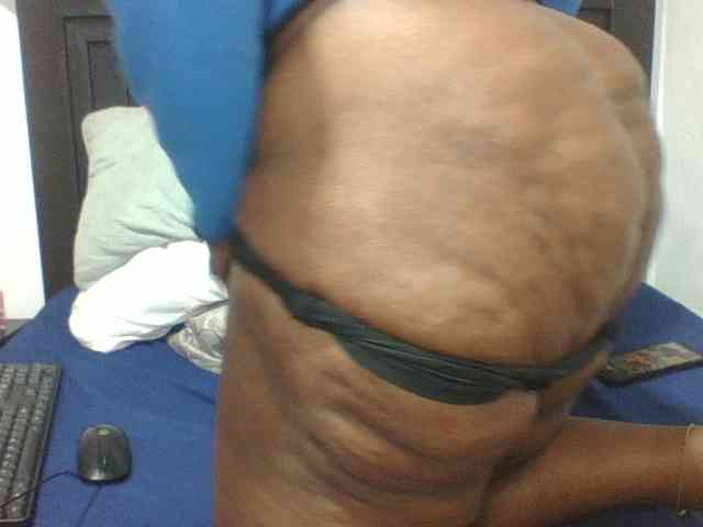 Sexyblacktits webcam