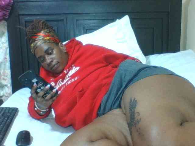 Sexyblacktits webcam