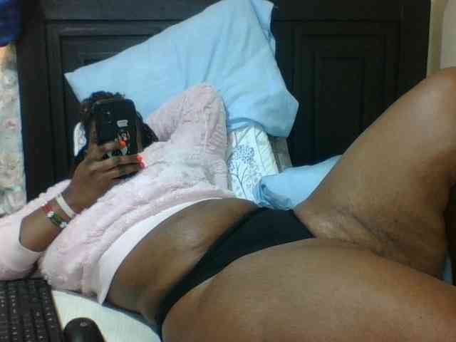 Sexyblacktits webcam