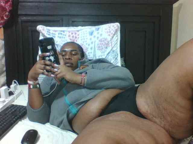 Sexyblacktits webcam