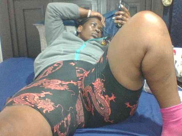 Sexyblacktits webcam