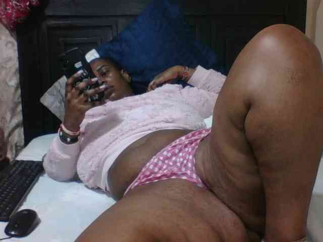 Sexyblacktits webcam