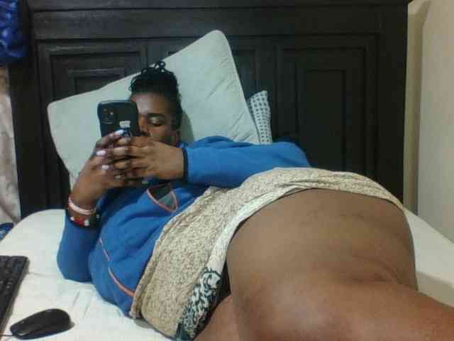 Sexyblacktits webcam