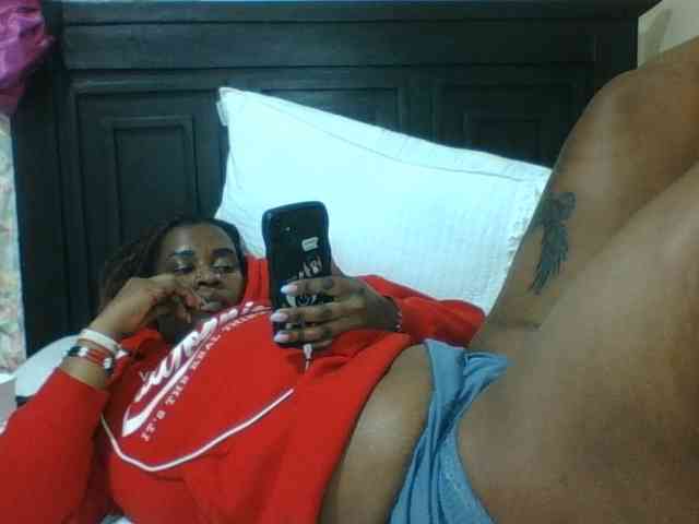 Sexyblacktits webcam
