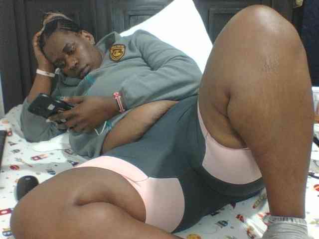 Sexyblacktits webcam