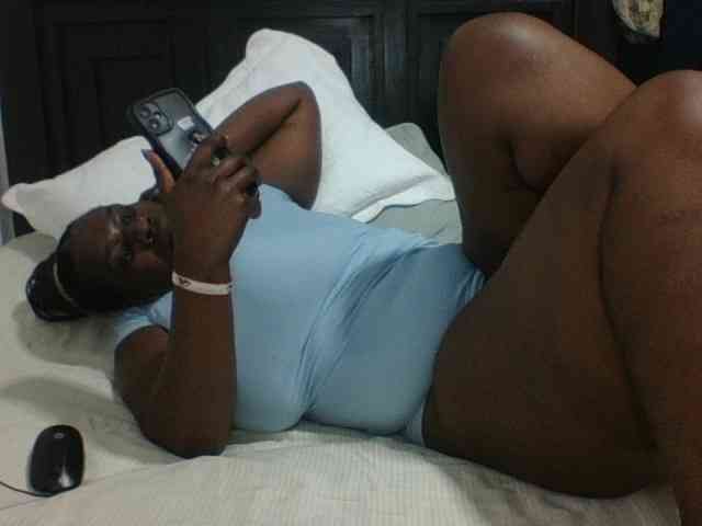 Sexyblacktits webcam