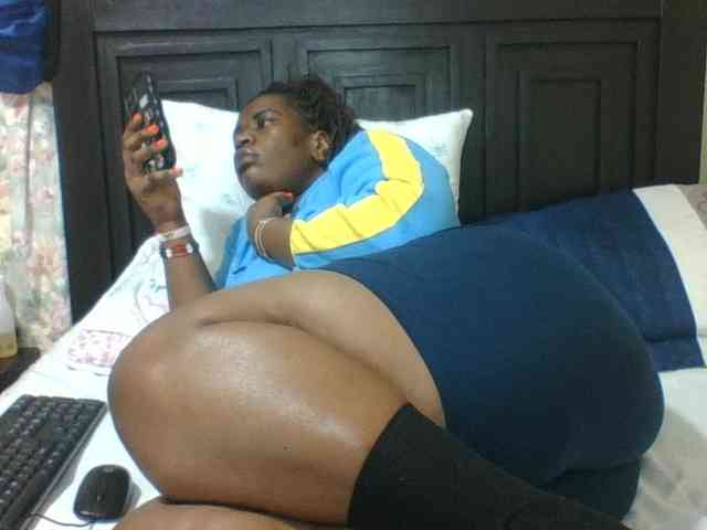 Sexyblacktits webcam