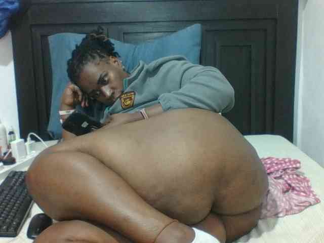 Sexyblacktits webcam