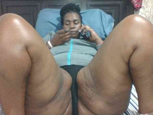 Sexyblacktits webcam