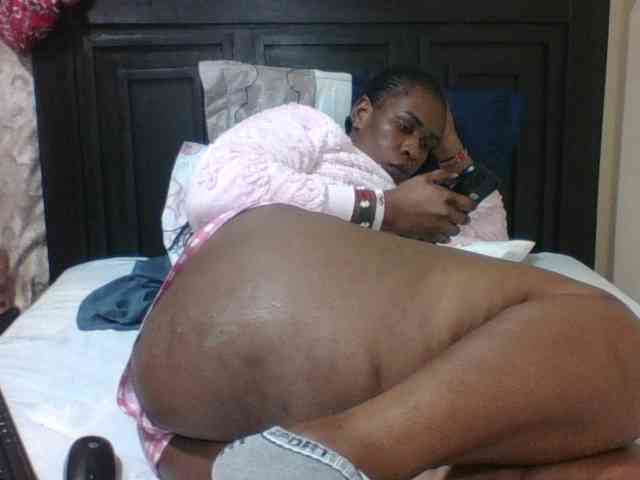 Sexyblacktits webcam