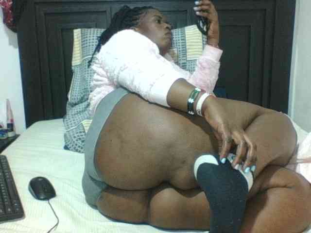 Sexyblacktits webcam