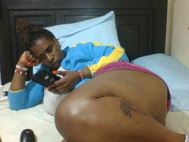 Sexyblacktits webcam