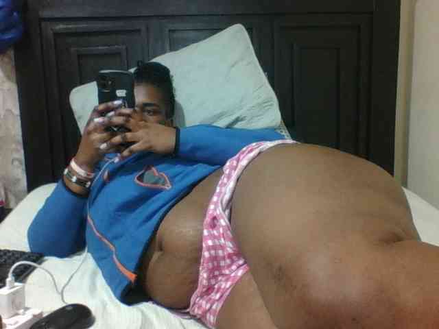 Sexyblacktits webcam