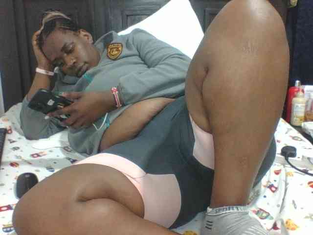 Sexyblacktits webcam