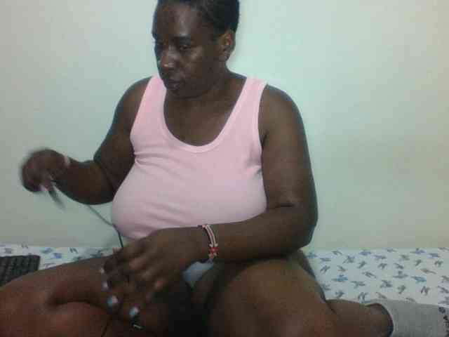 Sexyblacktits webcam