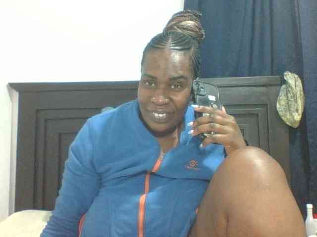 Sexyblacktits webcam