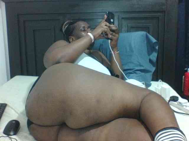 Sexyblacktits webcam