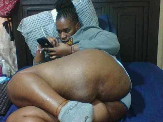 Sexyblacktits webcam