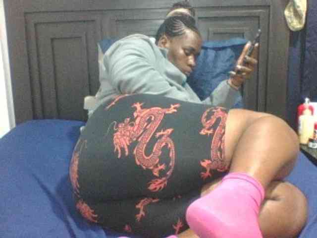 Sexyblacktits webcam