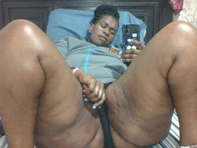 Sexyblacktits webcam