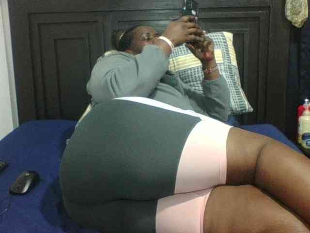 Sexyblacktits webcam